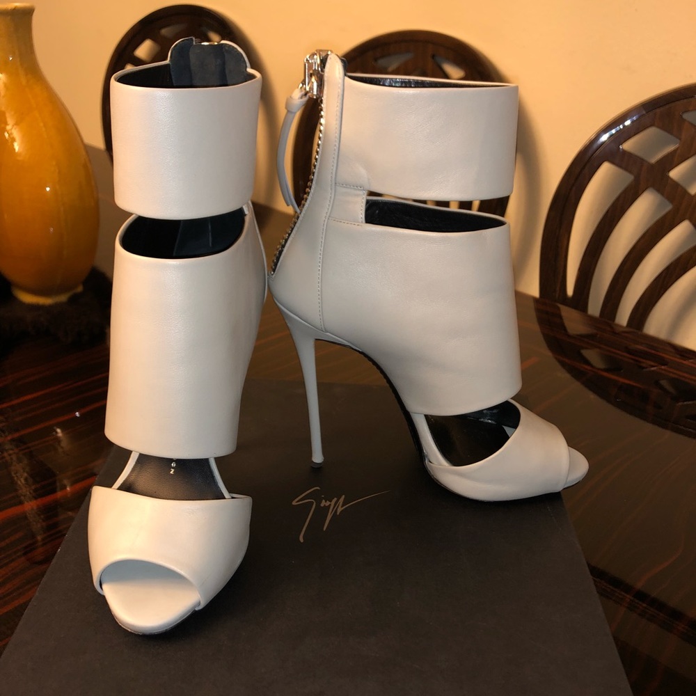 Giuseppe Zanotti Coline 110 Siutta PL Jeti Plaster